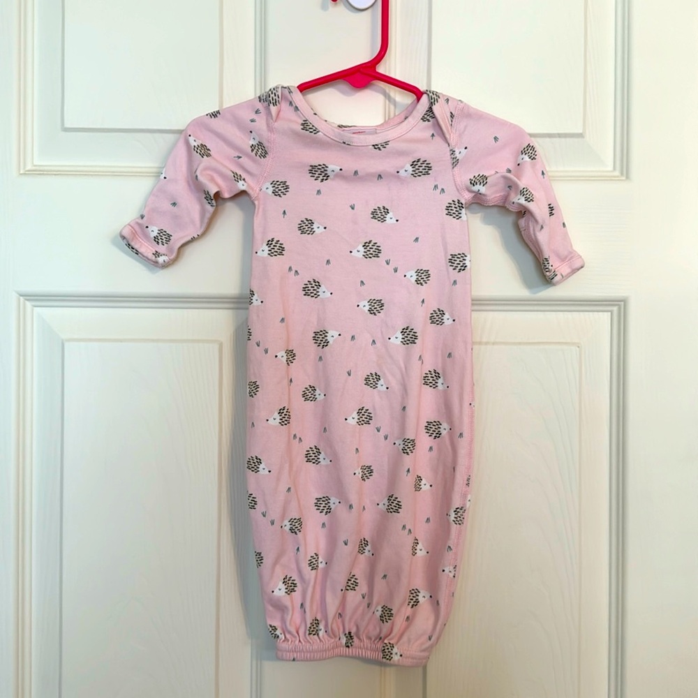 Hanna Andersson Hedgehog Pink Newborn Sleeper Gown